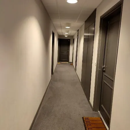 T2 En Centre Avec Place De Parking Privative Apartamento